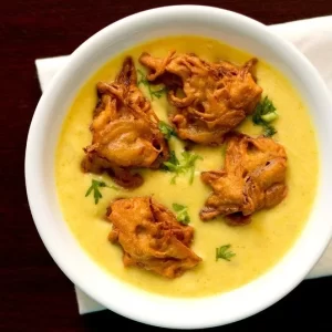 Karhi Pakoda